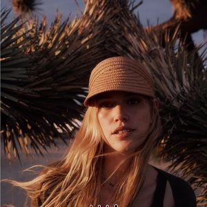 New! madewell packable braided straw visor